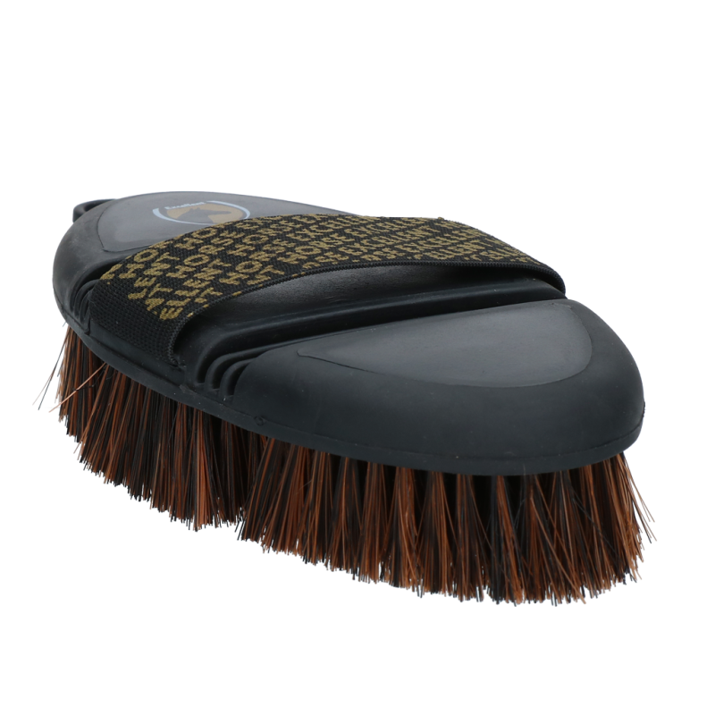 Excellente brosse souple pour cheval